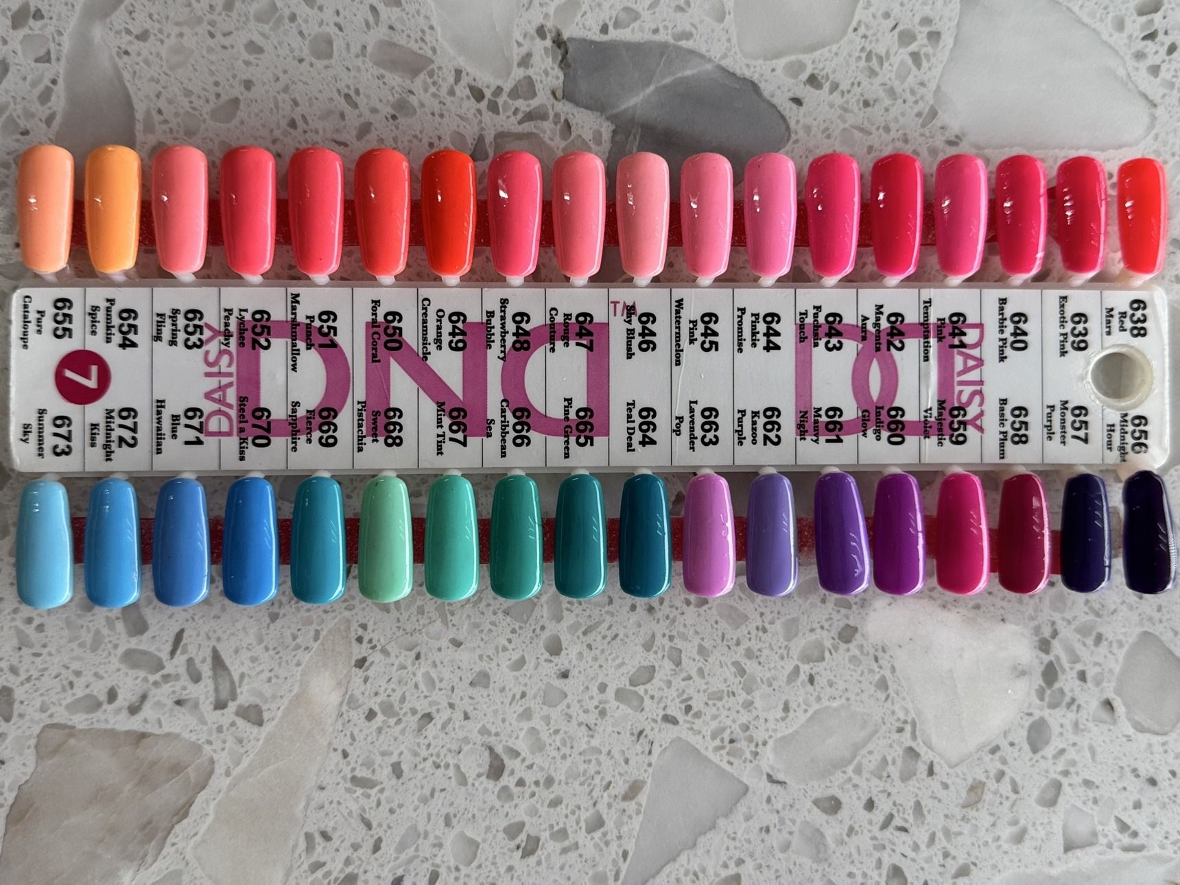 Daisy DND gel polish chart — Stick 7, shades 638 to 673